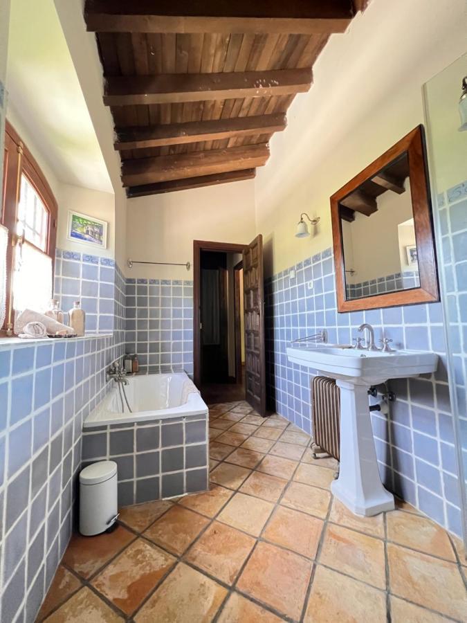 Posada Rural La Resinera La Adrada Eksteriør billede
